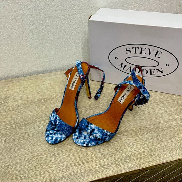 Steve Madden Size 6.5 wore 1 x - Picture 6 of 11